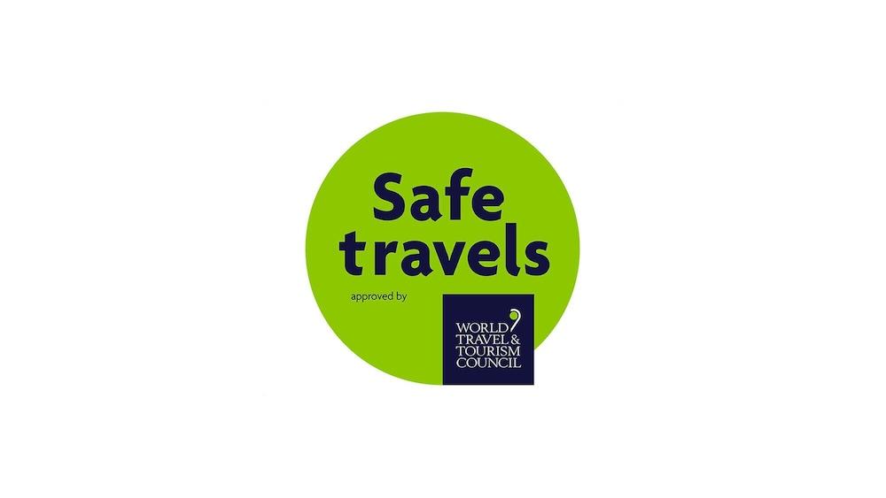 Radisson Blu Kochi Hotel Luaran gambar Safe travels stamp