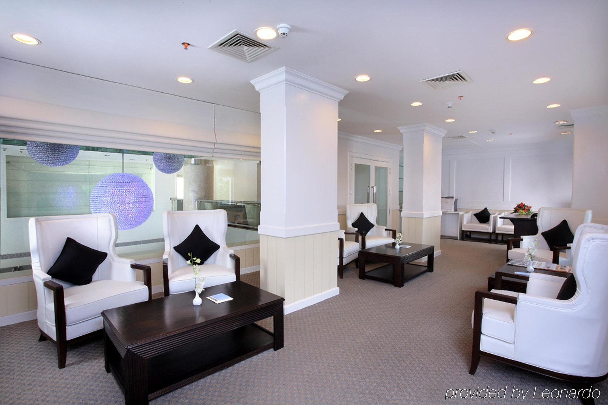 Radisson Blu Kochi Hotel Dalaman gambar The VIP lounge at Tan Son Nhat International Airport