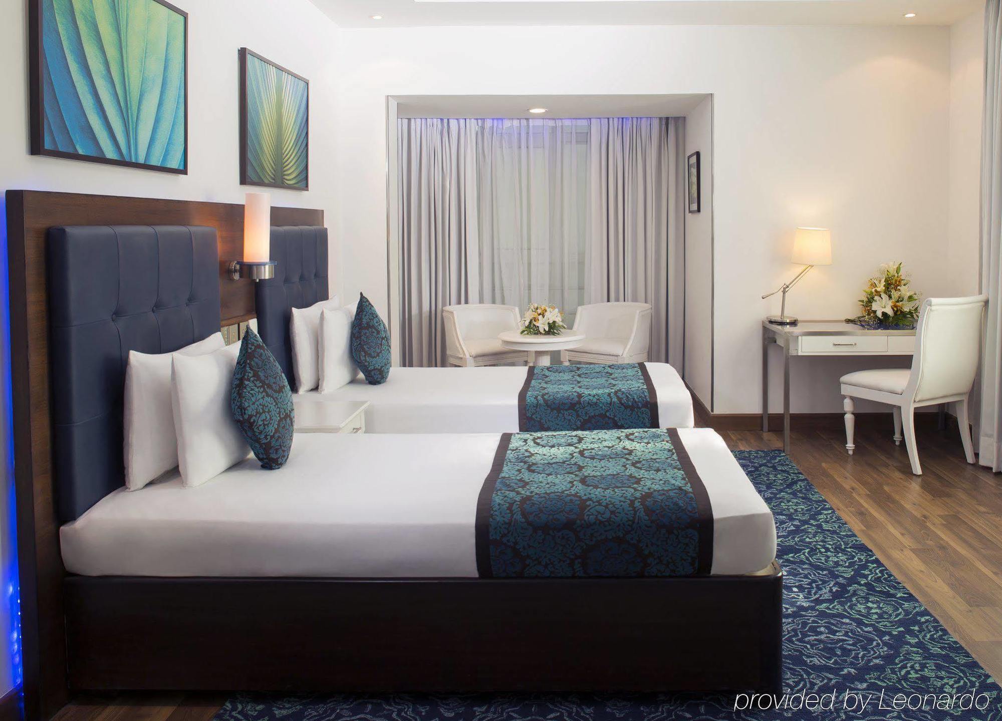 Radisson Blu Kochi Hotel Luaran gambar Deluxe Room