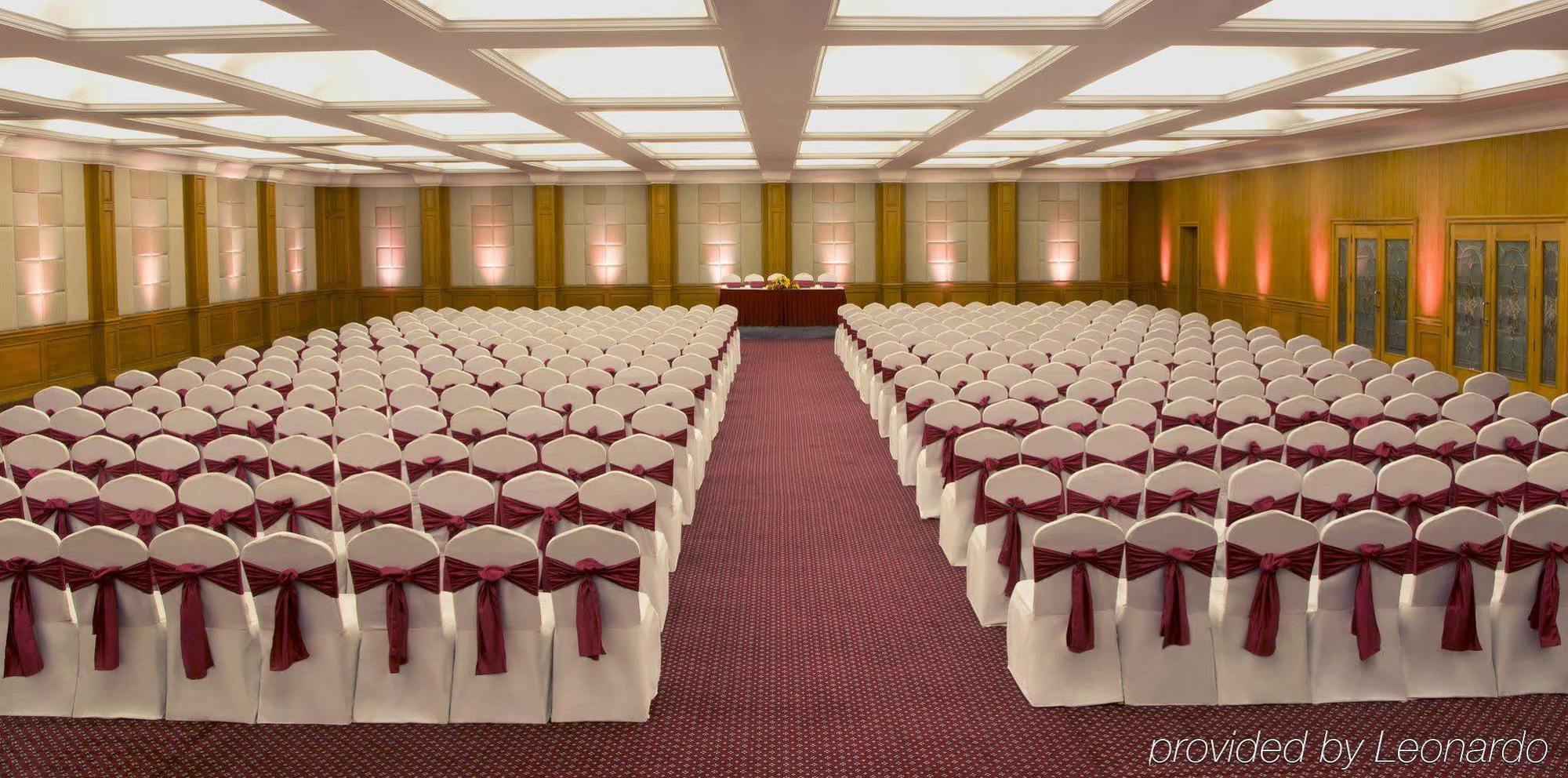 Radisson Blu Kochi Hotel Luaran gambar The Grand Ballroom