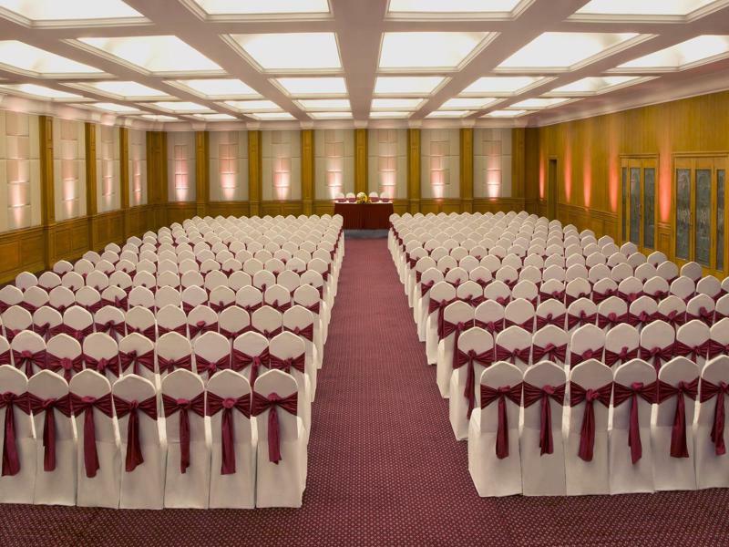 Radisson Blu Kochi Hotel Luaran gambar The Grand Ballroom